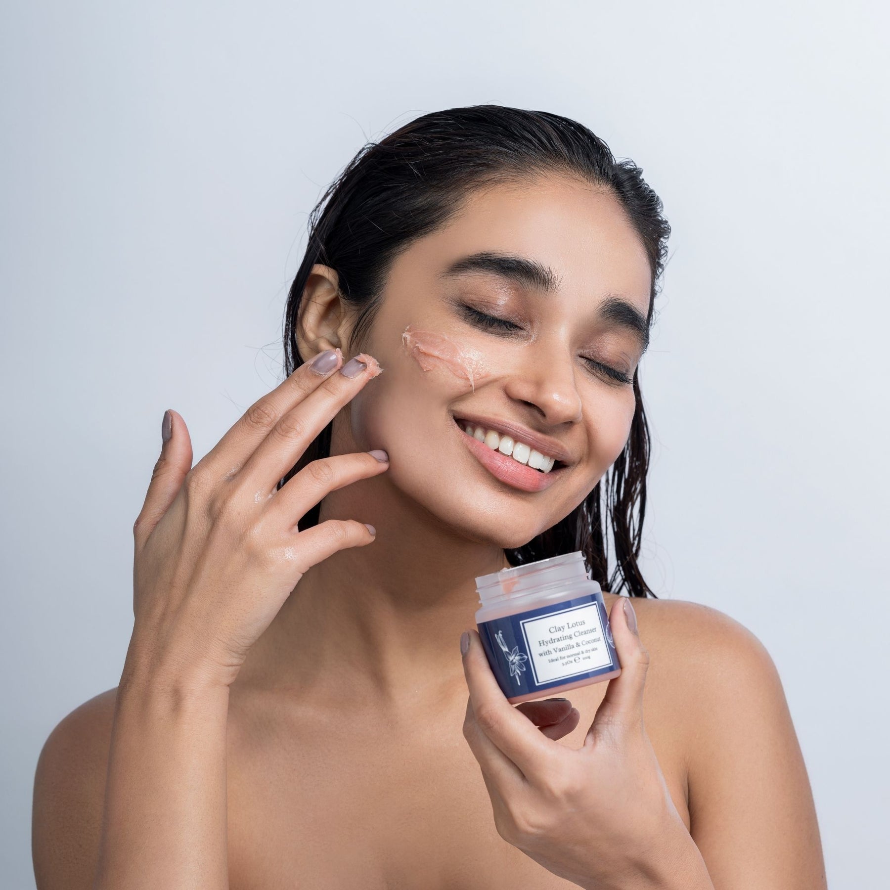 Clay Lotus Hydrating Face Wash for Dry Skin with Vanilla & Lavender